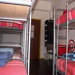 Хостел Hi - De Juventude Авейру