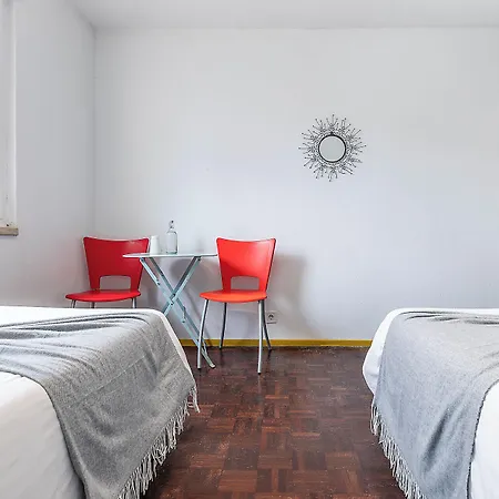 Hi - De Juventude Hostel