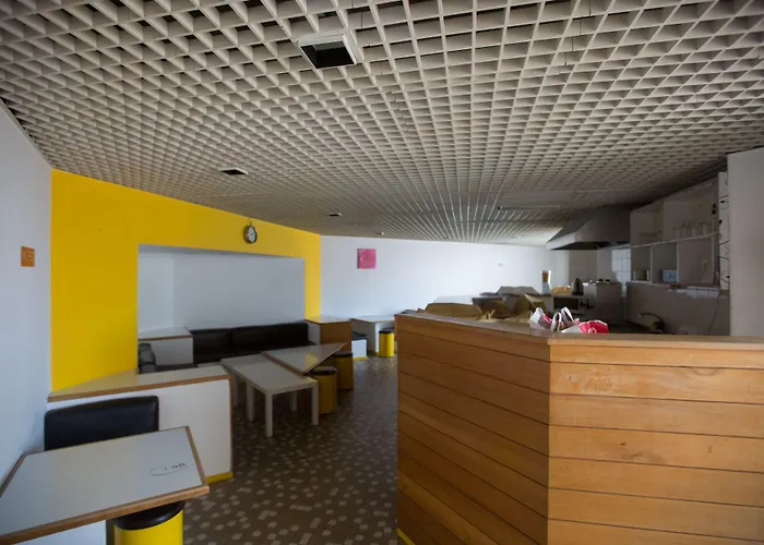 Hi - De Juventude Hostel *